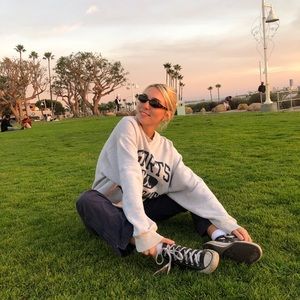 Meet your Posher, Dominique